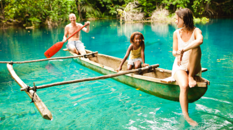 people-on-canoe-at-lelepa-island