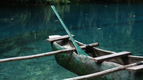 my-vanuatu-dug-out-canoe-riri-river